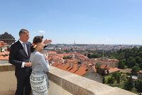 Babiš přijal barmskou vůdkyni Su Ťij. Se sklenkou v ruce jí ukázal krásy Prahy