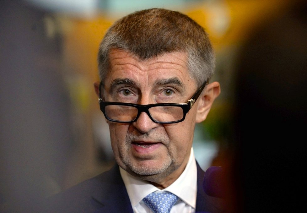 Neodstoupím nikdy, ujistil Andrej Babiš.