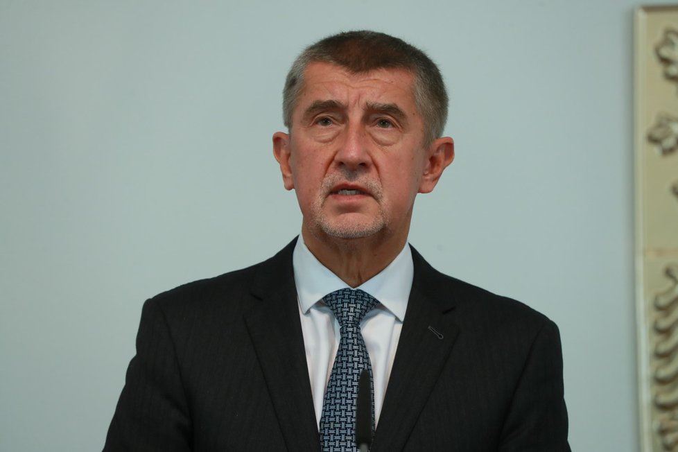 Andrej Babiš na tiskové konferenci ke sto dnům menšinové vlády ANO a ČSSD (4.10.2118)