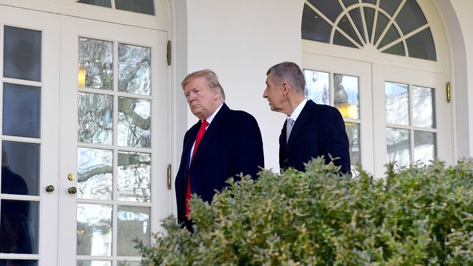 Český premiér Andrej Babiš a prezident USA Donald Trump patří k deseti nejbohatším politikům světa. Český premiér Andrej Babiš a prezident USA Donald Trump patří k deseti nejbohatším politikům světa.