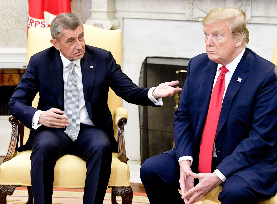 Premiér Andrej Babiš s manželkou Monikou se v Bílém domě setkali s Donaldem Trumpem a jeho manželkou Melanií