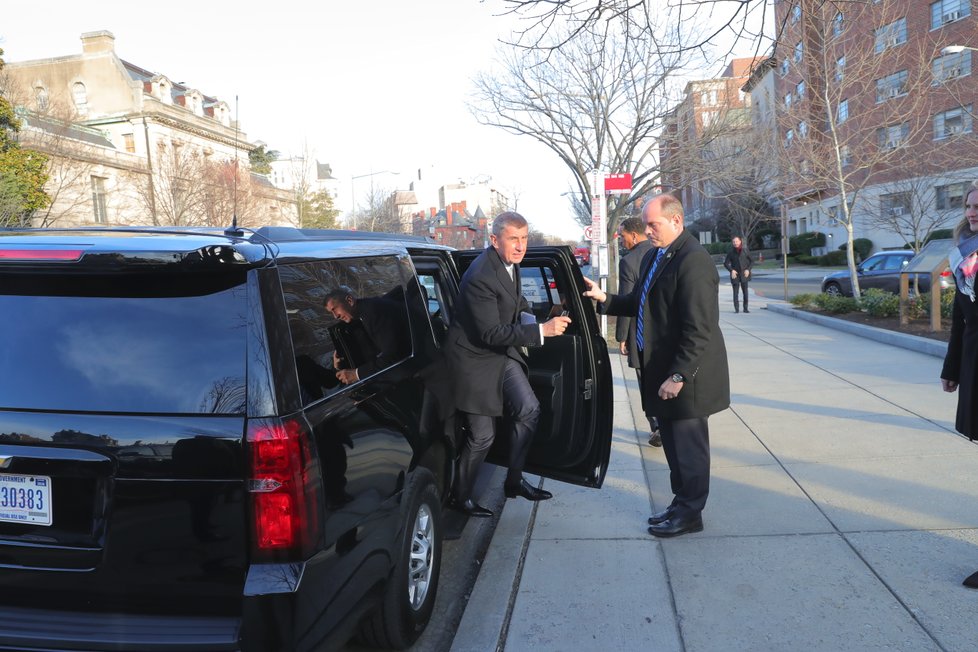 Premiér Andrej Babiš navštívil při příležitosti návštěvy USA i pomník TGM ve Washingtonu DC