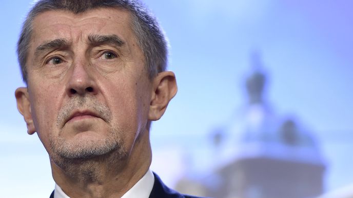 Premiér Andrej Babiš ohlásil demisi vlády