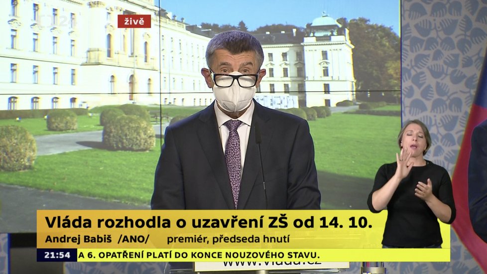 Premiér Andrej Babiš (ANO) na tiskové konferenci po jednání vlády (12. 10. 2020)