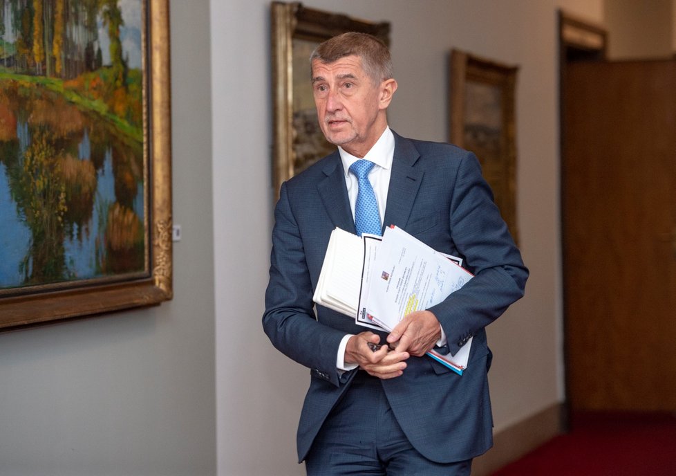 Premiér Andrej Babiš (ANO) tvrdí, že Národní investiční plán je interní dokument a nelze ho poskytovat