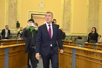 První jednání nové vlády: Babiš ve Strakovce opět na tiskovce