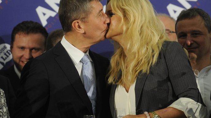 Babiš svou radost z výsledku rozhodně neskrývá. Babiš svou radost z výsledku rozhodně neskrývá.
