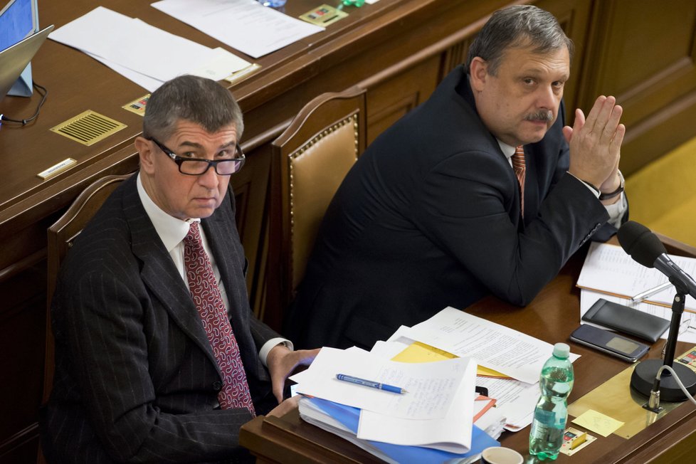 Šéf rozpočtového výboru Václav Votava (ČSSD) po boku správce státní kasy Andreje Babiše (ANO)