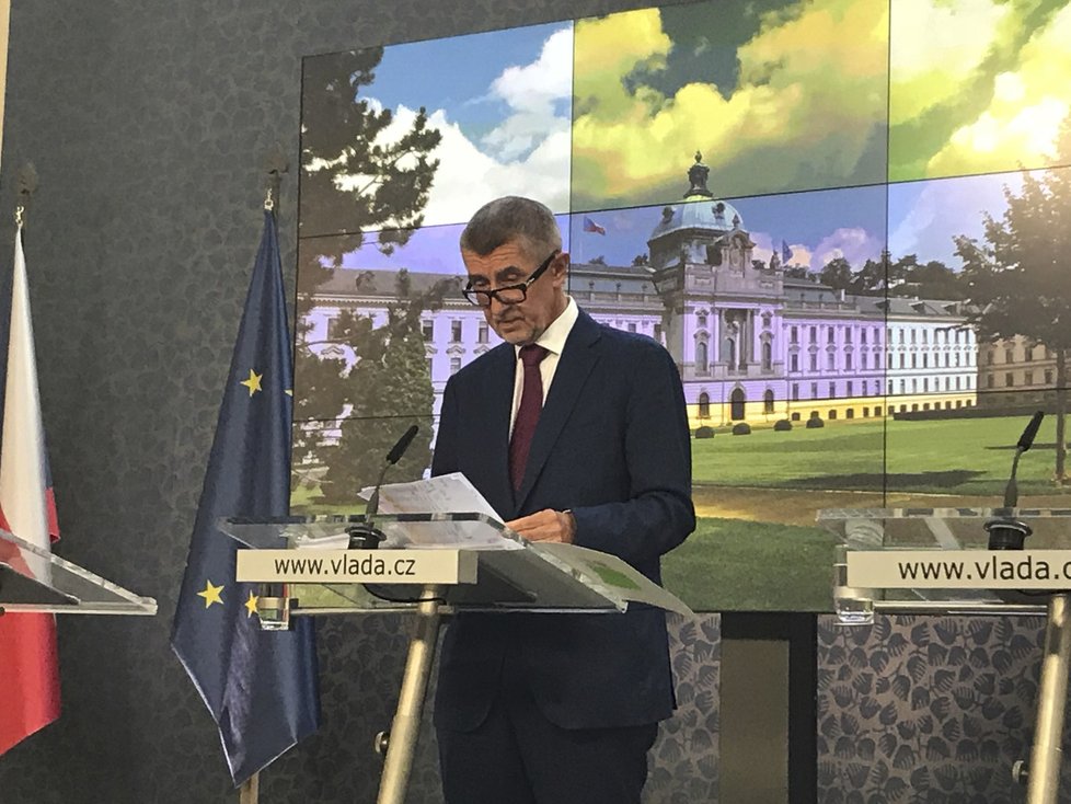 Andrej Babiš (ANO) uvádí svůj názor na zdravotnickou krizi.