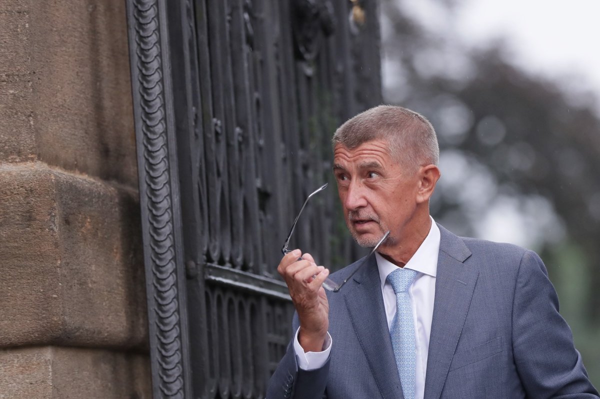 Premiér Andrej Babiš (ANO) po schůzce s prezidentem Milošem Zemanem v Lánech (20. 8. 2019)