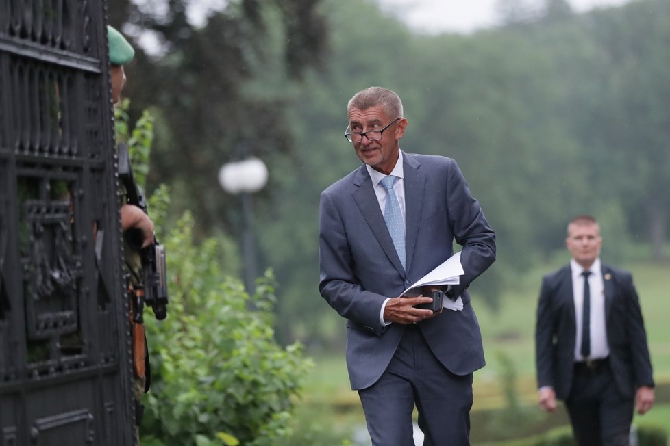 Premiér Andrej Babiš (ANO) po schůzce s prezidentem Milošem Zemanem v Lánech (20. 8. 2019)