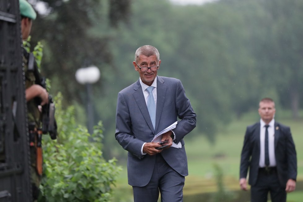 Premiér Andrej Babiš (ANO) po schůzce s prezidentem Milošem Zemanem v Lánech (20. 8. 2019)