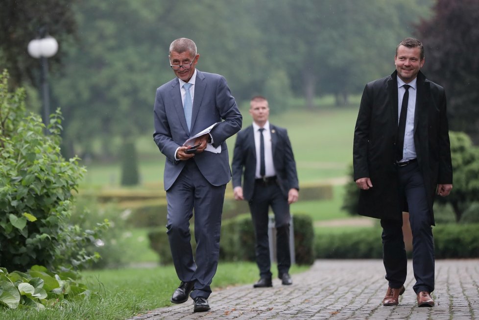 Premiér Andrej Babiš (ANO) po schůzce s prezidentem Milošem Zemanem v Lánech (20. 8. 2019)