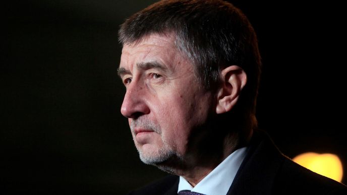 Andrej Babiš se na večeři s prezidentem Milošem Zemanem v lánech 8. února dozvěděl, že i když po něm prezident nebude chtít 101 poslanců, očekává, že jeho druhá vláda získá ve Sněmovně důvěru