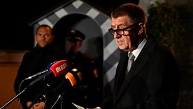 Premiér Andrej Babiš po schůzce s prezidentem Milošem Zemanem. Na pravidelné večeři v Lánech řešili obsazení postu ministra zahraničí 2. 10. 2018