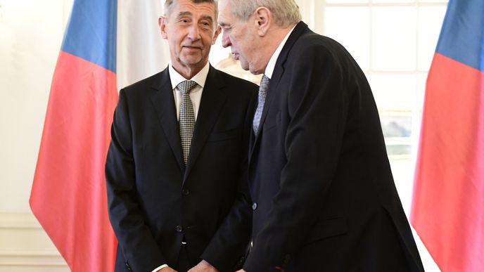 Premiér Andrej Babiš (ANO, vlevo) a prezident Miloš Zeman v Lánech