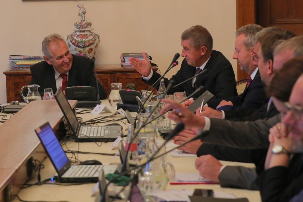 Jednání o rozpočtu premiér Andrej Babiš a prezident Miloš Zeman