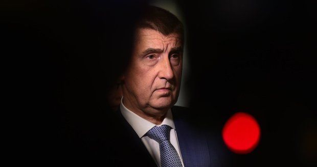 Babiš couvl, prohrál a už není silným hráčem, hodnotí kroky ANO politolog