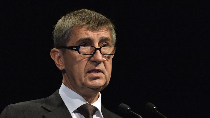 Andrej Babiš formuje českou politiku stále více.