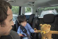 Zásady bezpečného cestování s dětmi v autě
