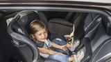 Nejčastější chyby při usazování dětí do autosedačky