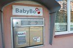 V tomto babyboxu krnovské nemocnice byla v pátek 13. 10. nalezena čerstvě narozená holčička s dopisem od maminky.