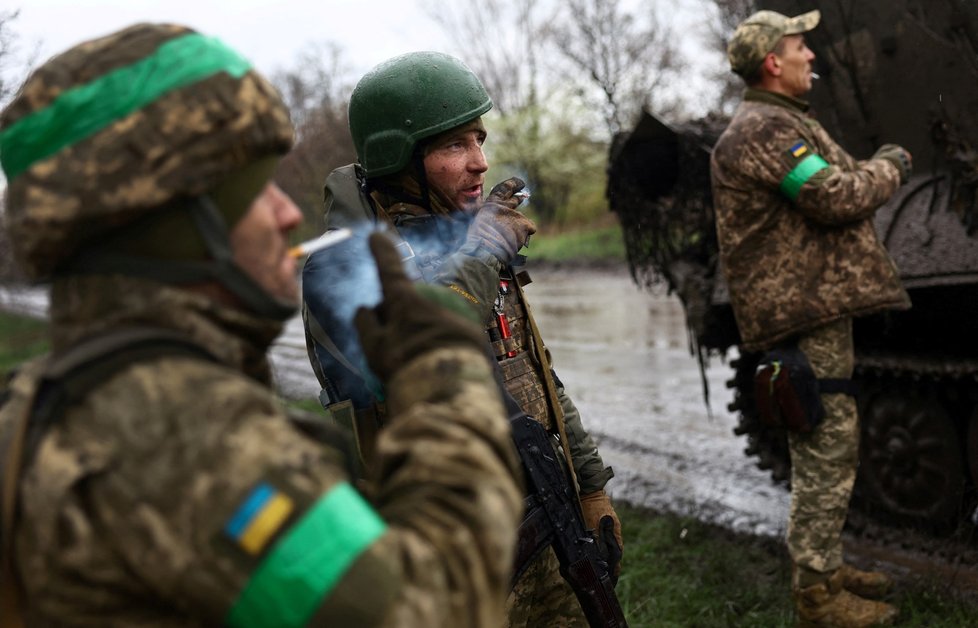 Válka na Ukrajině: U Bachmutu stále probíhají tvrdé boje (14.4.2023)