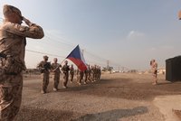 Čeští policisté vrací do Iráku cvičit kolegy. „Čerpali dovolenou,“ tvrdí Hamáček