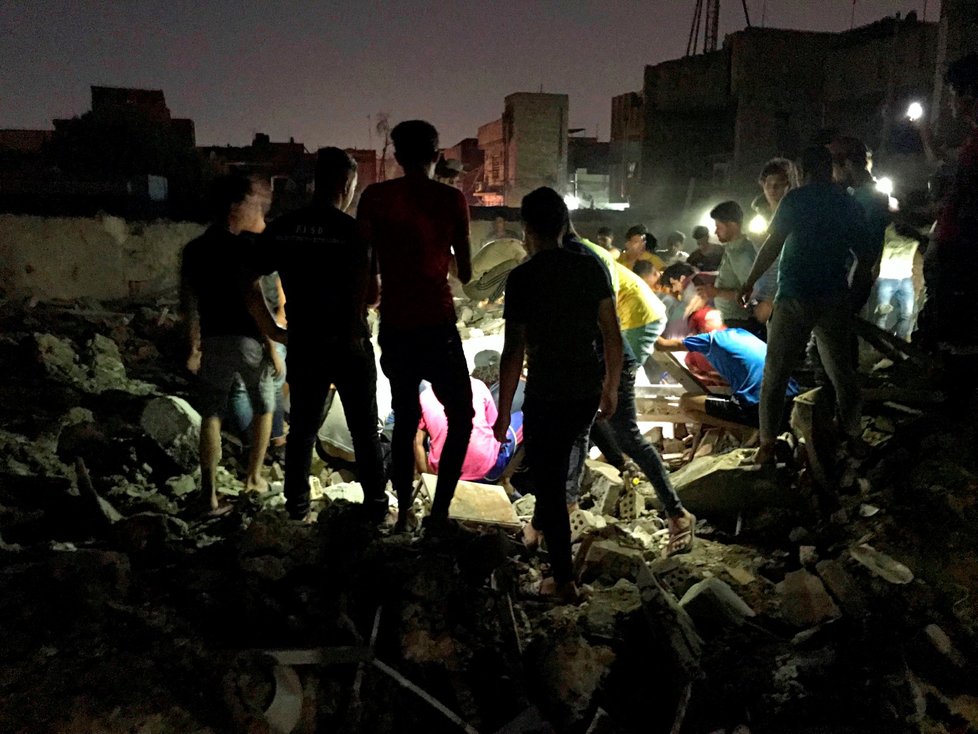 Dva výbuchy na předměstí Bagdádu si vyžádaly nejméně sedm obětí