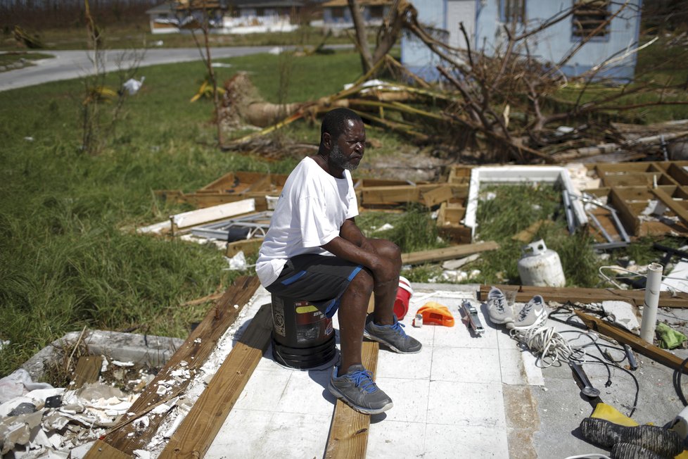Zkáza po hurikánu Dorian na Bahamách (23. 09. 2019).