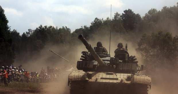 Nová technika a nábory vojáků: Česká armáda ukázala, jak nás umí bránit