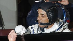 Ruský kosmonaut Alexandr Misurkin a američtí astronauti Mark Vande Hei a Joseph Acabá odstartovali v Sojuzu MS-06 k ISS.