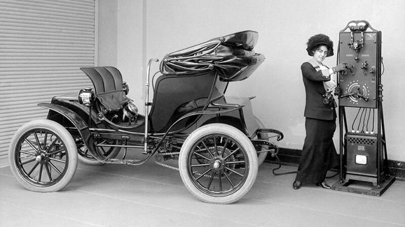 Baker byl největším výrobcem elektromobilů na světě. V roce 1906…