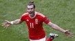 Záložník Walesu Gareth Bale slaví gól do sítě Slovenska