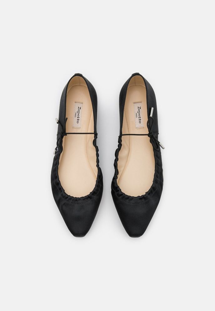 Repetto, 8520 Kč, prodává Zalando.cz