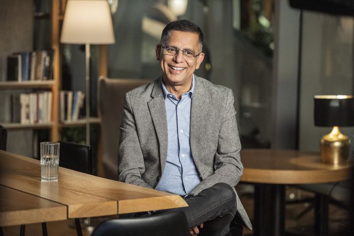 Šéf společného podniku e& PPF Telecom Group Balesh Sharma Šéf společného podniku e& PPF Telecom Group Balesh Sharma