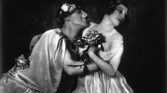 Půvab a lesk balerín z počátku 20. století. Prohlédněte si unikátní snímky slavných baletek své doby Půvab a lesk balerín z počátku 20. století. Prohlédněte si unikátní snímky slavných baletek své doby