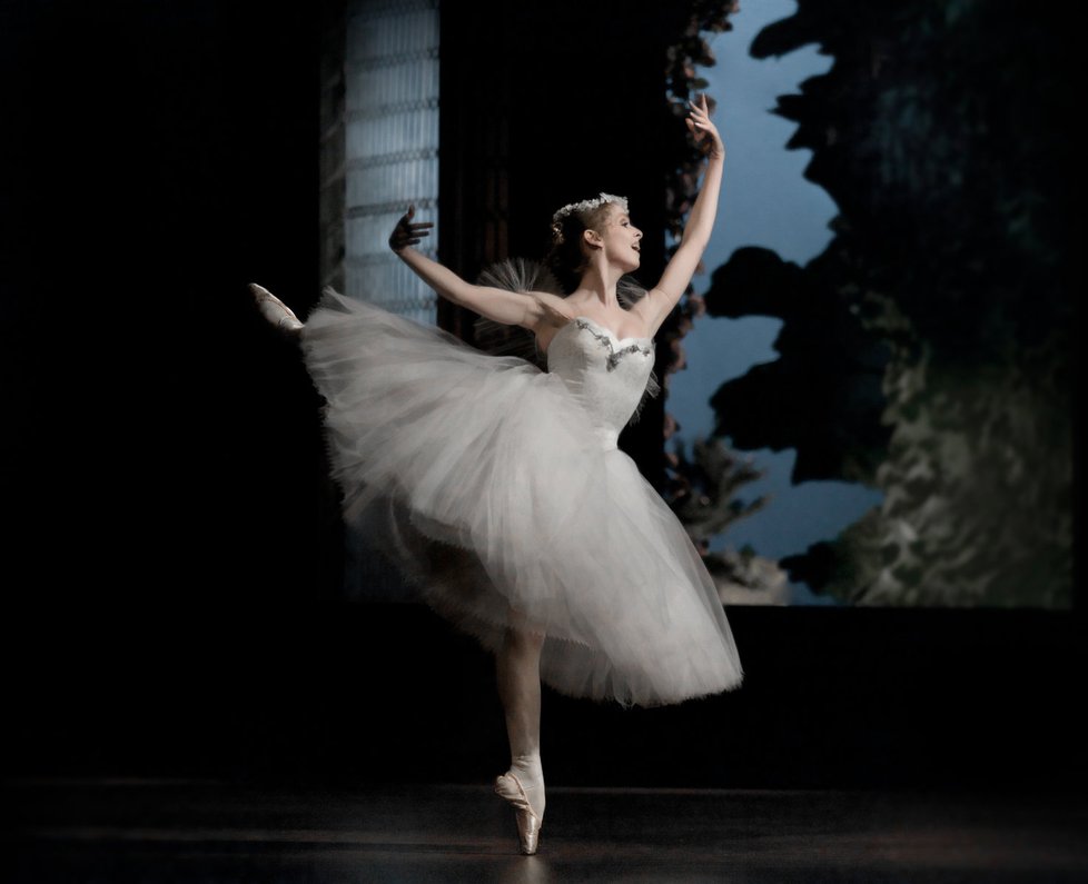 Adéla Pollertová v baletu La Sylphide