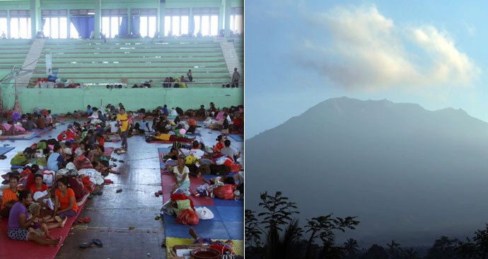 Před hrozbou erupce sopky Agung na Bali prchlo přes 35 tisíc lidí