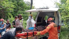 Turista se podruhé narodil, když jej na Bali zachránili ze studny se zlomenou nohou. Po šesti dnech mu zbývala poslední trocha vody.