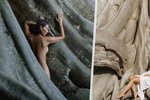 Ruská influencerka Luiza Kosykhová pobouřila obyvatele Bali poté, co se nahá vyfotila u posvátného stromu.
