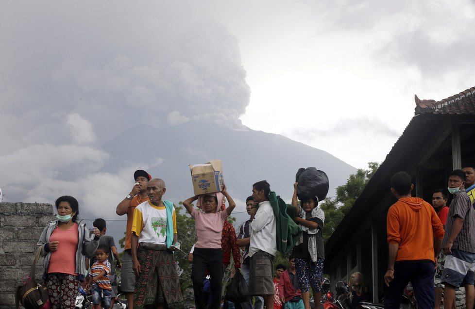 Erupce sopky Agung na ostrovu Bali.