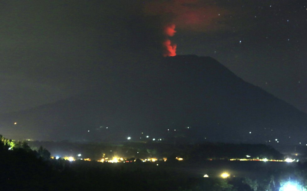 Erupce sopky Agung na ostrovu Bali