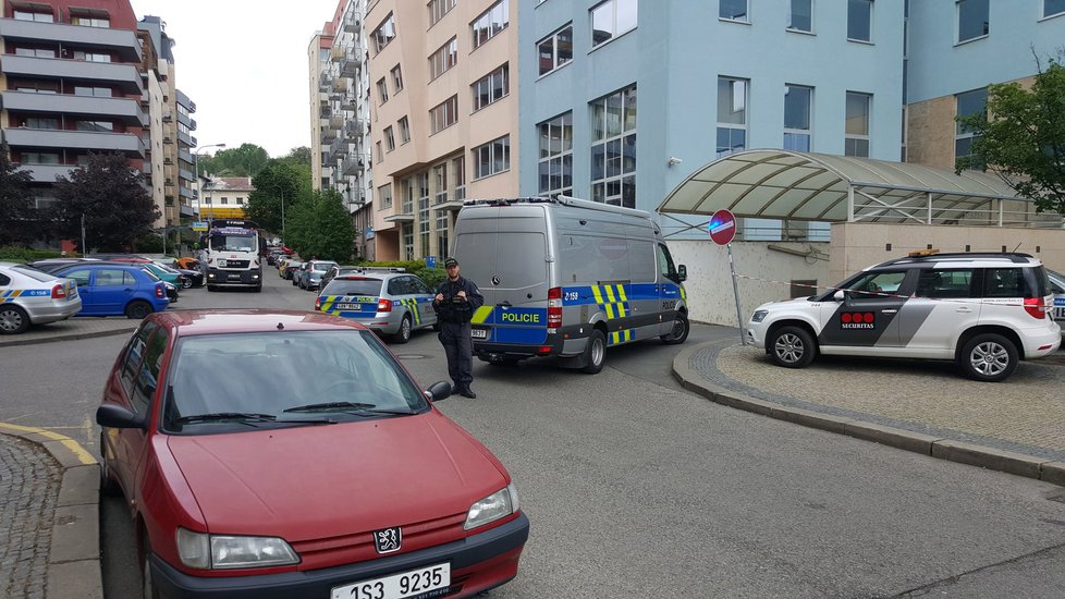 V sídle Dopravního podniku hl. města Prahy byl nalezen podezřelý balíček.