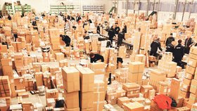 Díváte se na 12 tisíc balíků, balíčků a dalších zásilek v uhříněveském depu společnosti PPL