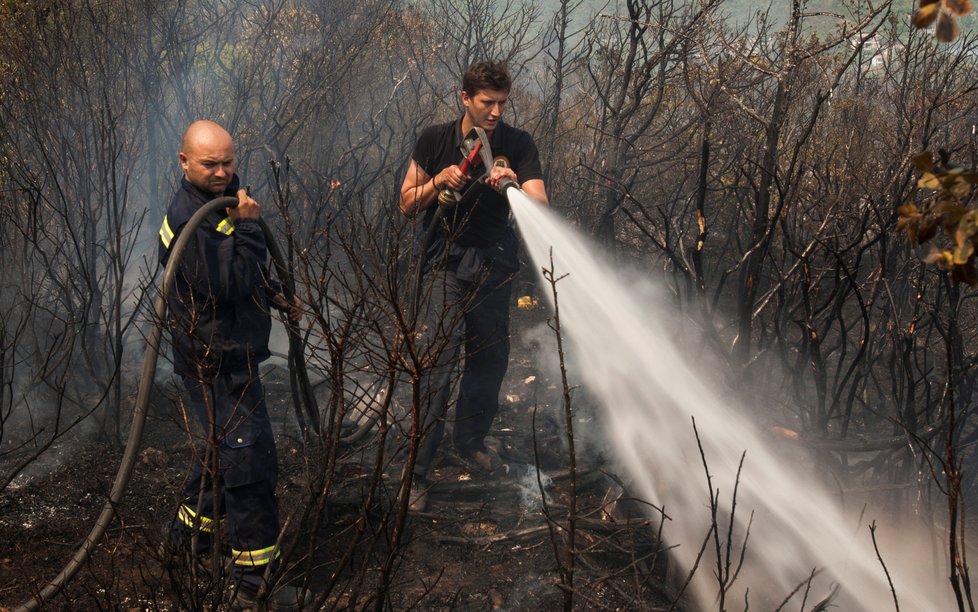 Požáry zuří i na Balkáně.