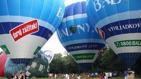  Břestek - křest nevjětšího balonu v Česku a stř. Evropě - obsah - 10 000 M3 - 17 pasažérů, 4 hořáky vydají více než 16 megawat