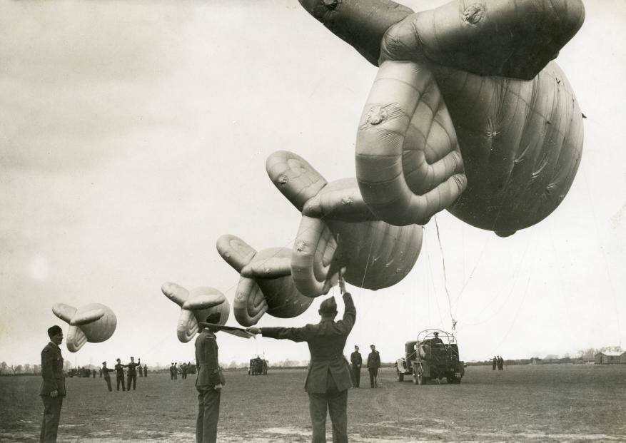 Anglické vojenské balony, 1938.