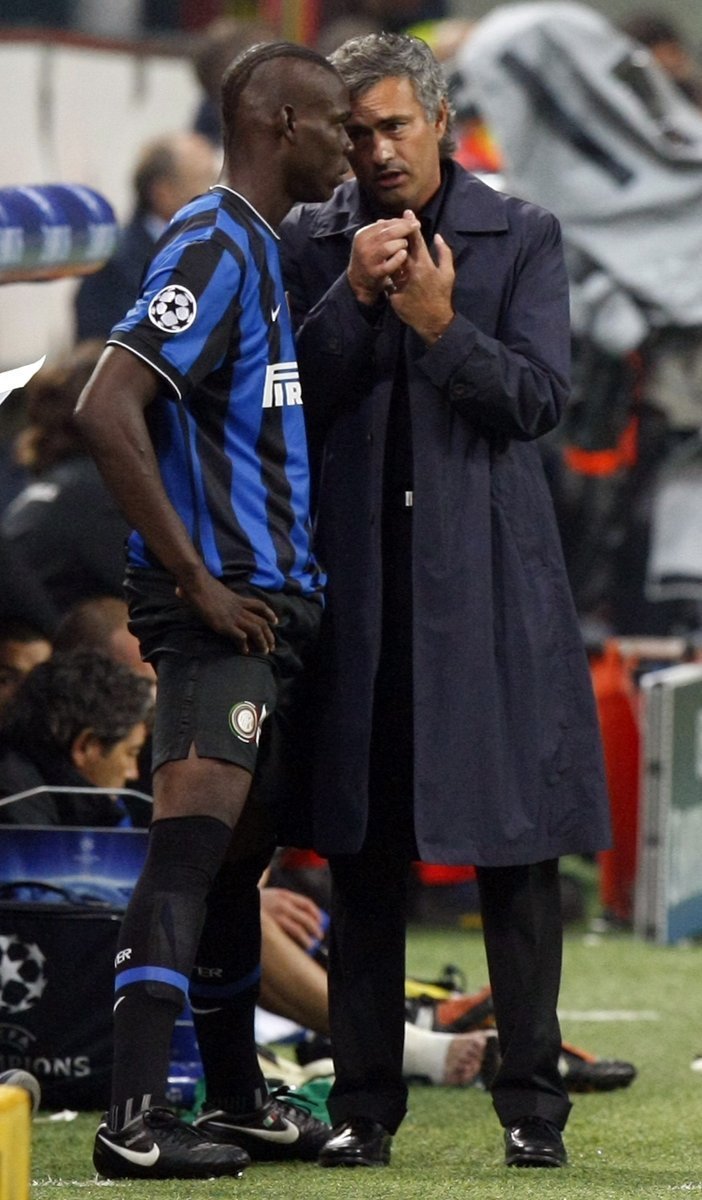 Mario Balotelli (vlevo) a José Mourinho. Opravdu jejich hádka vyvolá rozchod?