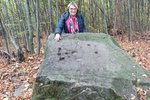 Eva Halfotová z muzea v Třinci Tyře změřila symboly na kameni a vyšel jí z toho sluneční kalendář.
